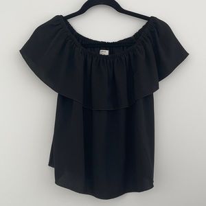 Aritzia Wilfred Black Off the Shoulder Top